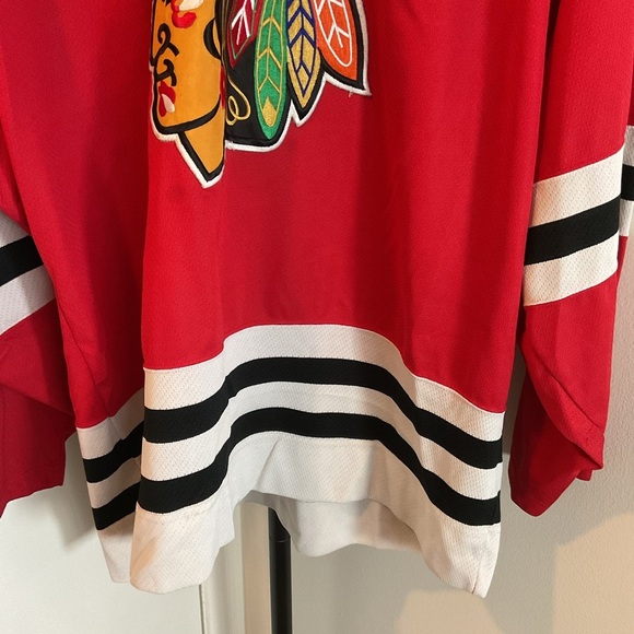 23. Vintage Chicago Blackhawks CCM Maska Jersey Size Medium Red 90s NHL Size XL - Picture 3 of 8